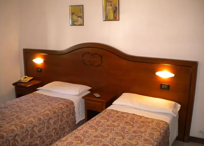 Hotel Lagoscuro Molino Nuovo (Genoa)